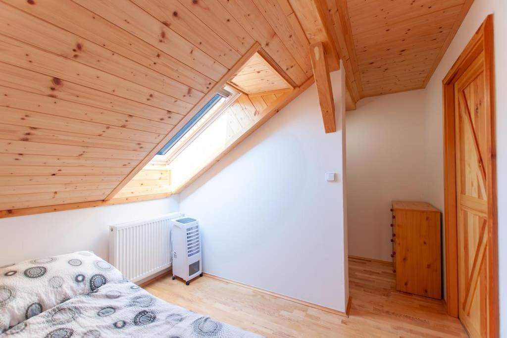 Apartment Ve Srubu S Balkonem