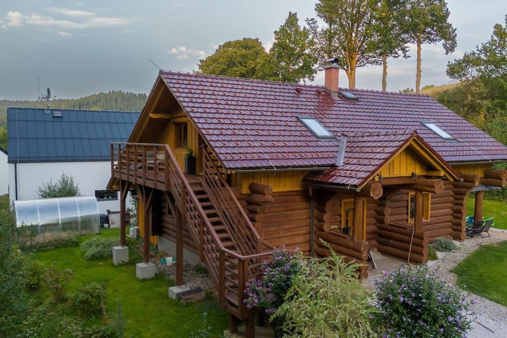 Ve Srubu S Balkonem Apartment