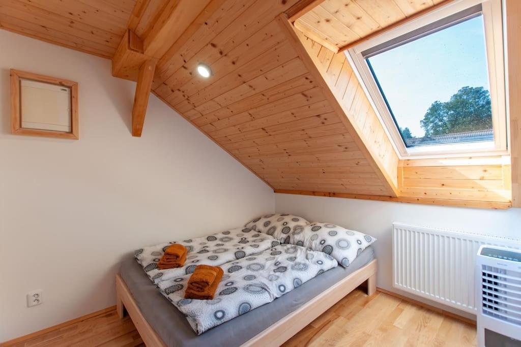 Ve Srubu S Balkonem Apartment Trutnov